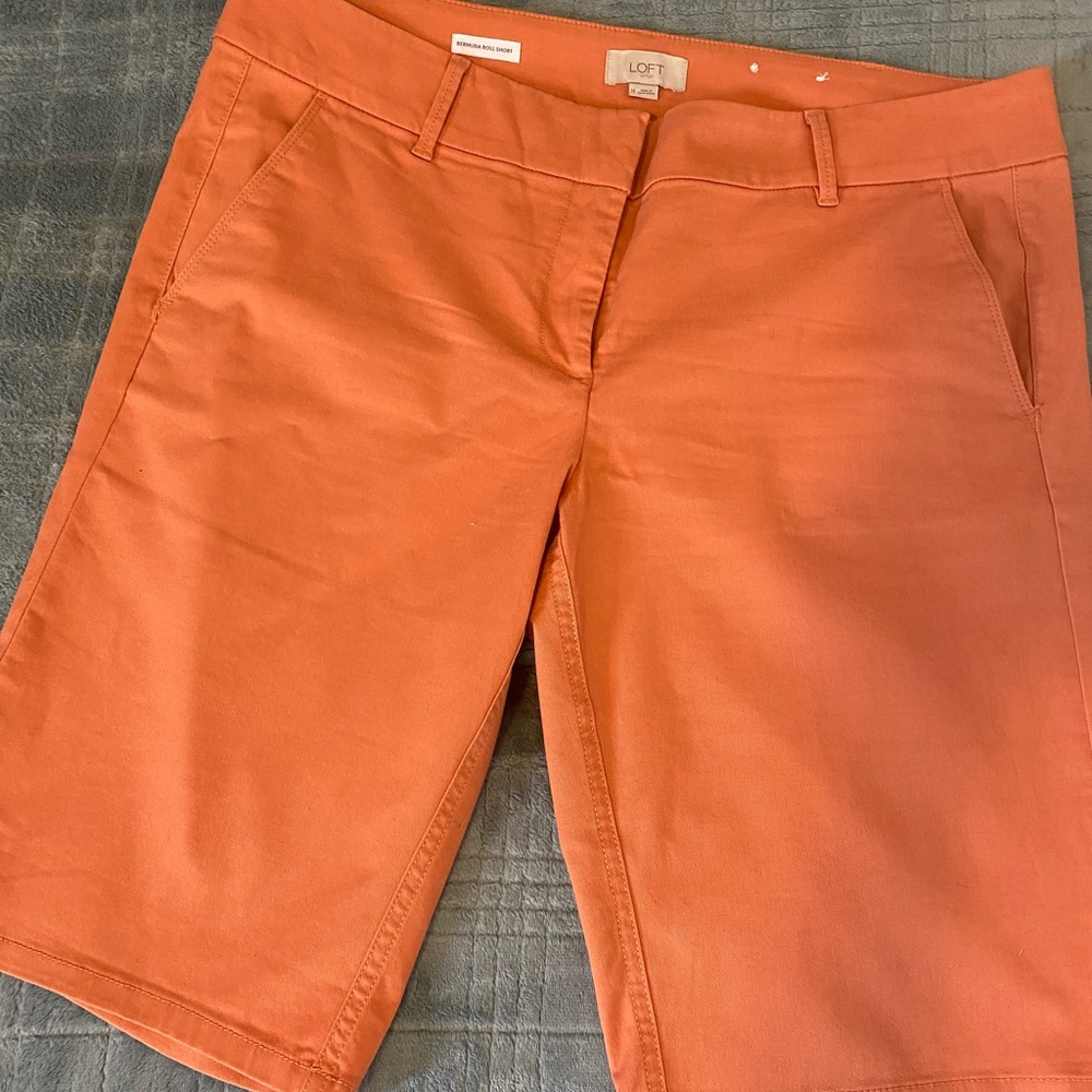 LOFT Outlet Bermuda Roll Short